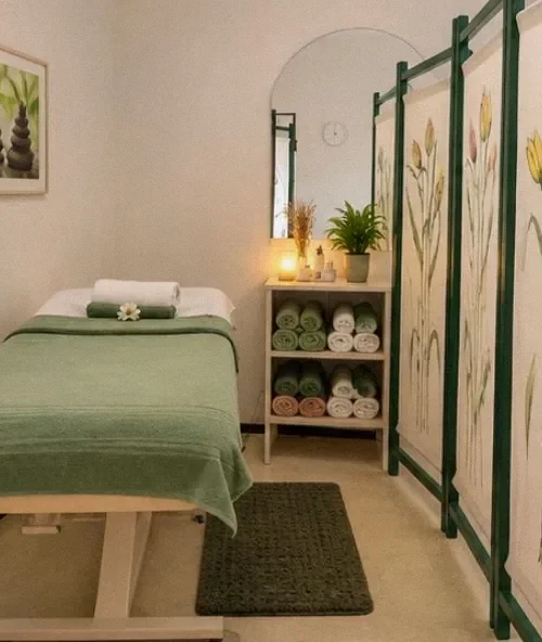 Soba za masažu sa paravanom sa lalama, salon Beauty S&O, Bogatić